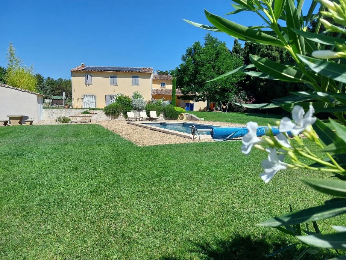 En Provence, Chez Stephanie Et Marcel Saint-Rémy-de-Provence Exterior foto